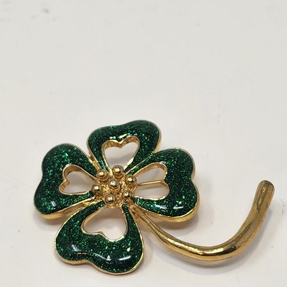 Four Leaf Clover Green Sparkle Enamel Brooch Pin Lucky St Patricks Day Shamrock - Picture 2 of 5